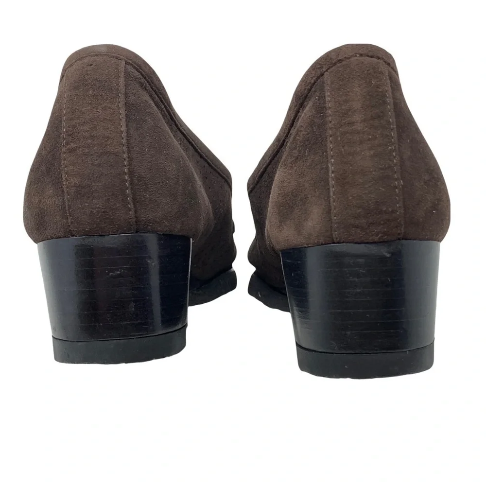 Stuart Weitzman Women’s Dark Brown Suede Chain Accent Slip On Loafers Size 9 N - Picture 5 of 12